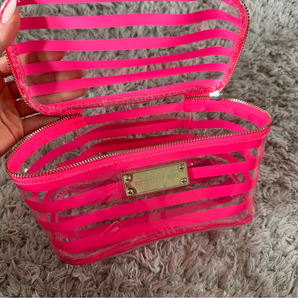 Victoria’s Secret travel pouch / beauty organizer